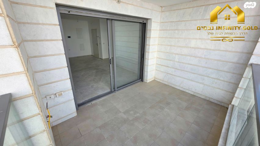 דירה, רקפת 6, הפרחים, חריש