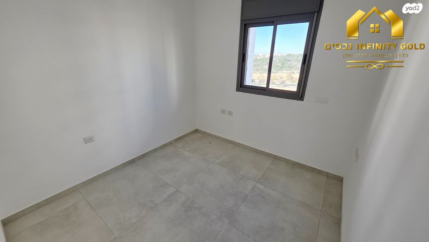 דירה, רקפת 6, הפרחים, חריש