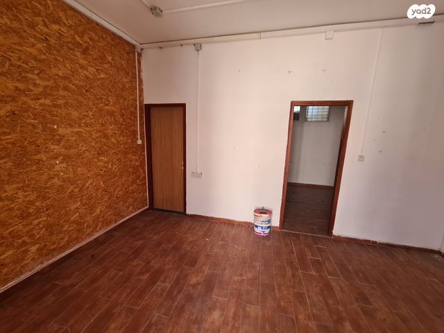 חנויות/ שטח מסחרי, פרדס חנה כרכור