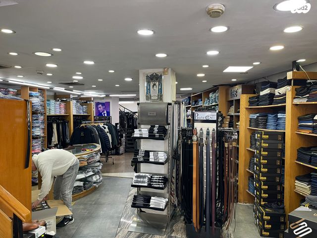 חנויות/ שטח מסחרי