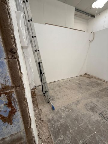 חנויות/ שטח מסחרי, אל מרין, שער פלמר, תחנת רכבת השמונה, חיפה