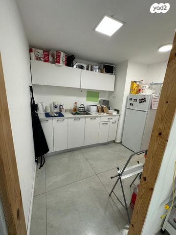 חנויות/ שטח מסחרי, התוכנה 4, עפולה