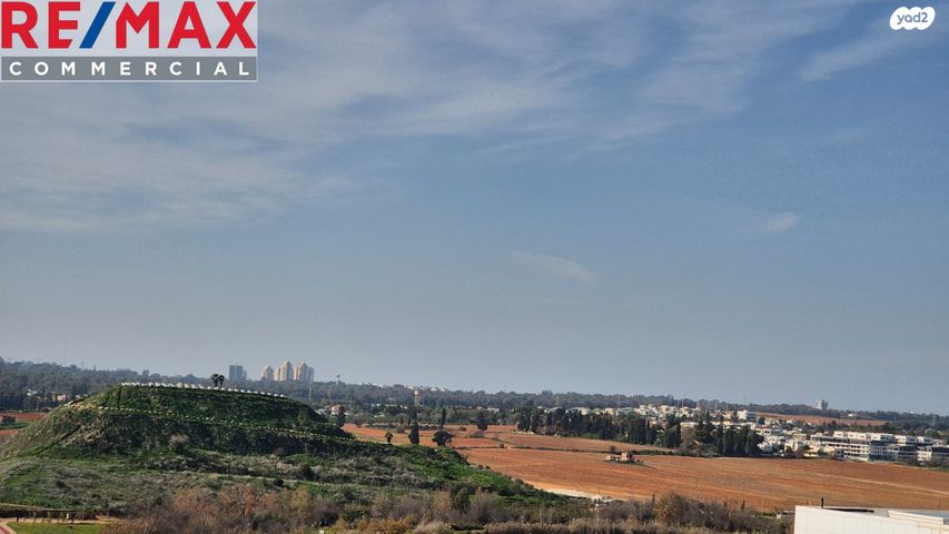 משרדים, החרש, הוד השרון