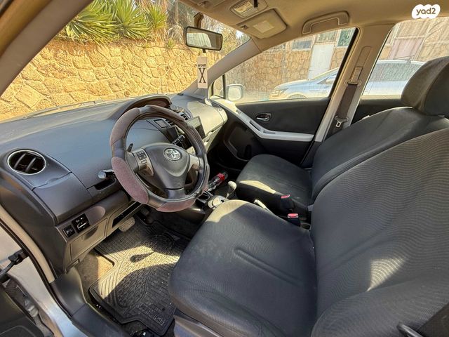 מודעת רכב טויוטה יאריס