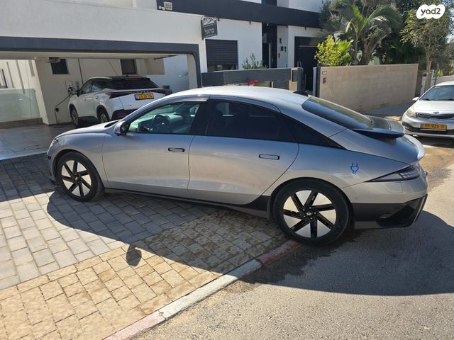 יונדאי איוניק 6