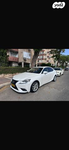 מודעת רכב לקסוס IS