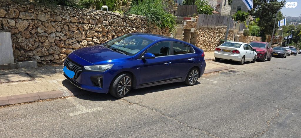 מודעת רכב יונדאי איוניק