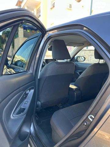 טויוטה יאריס קרוס