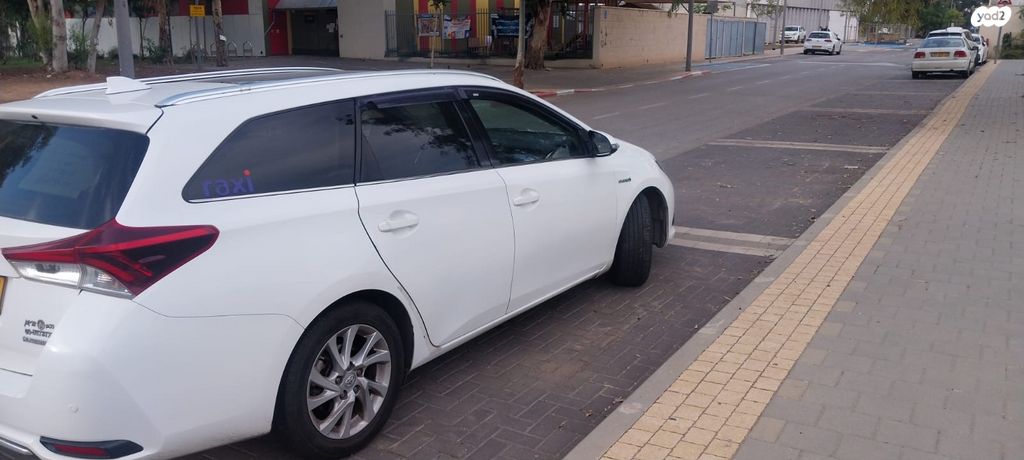 טויוטה אוריס