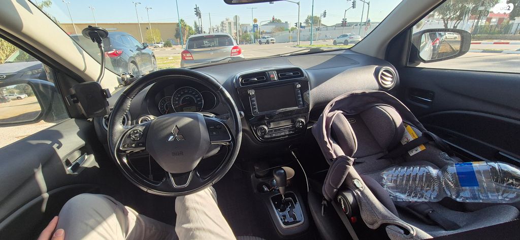 מיצובישי אטראז'