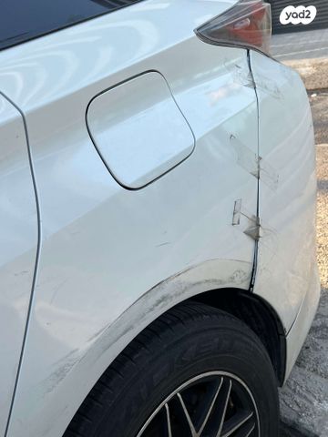 טויוטה פריוס