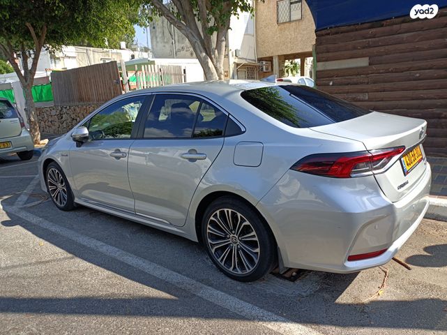 טויוטה קורולה