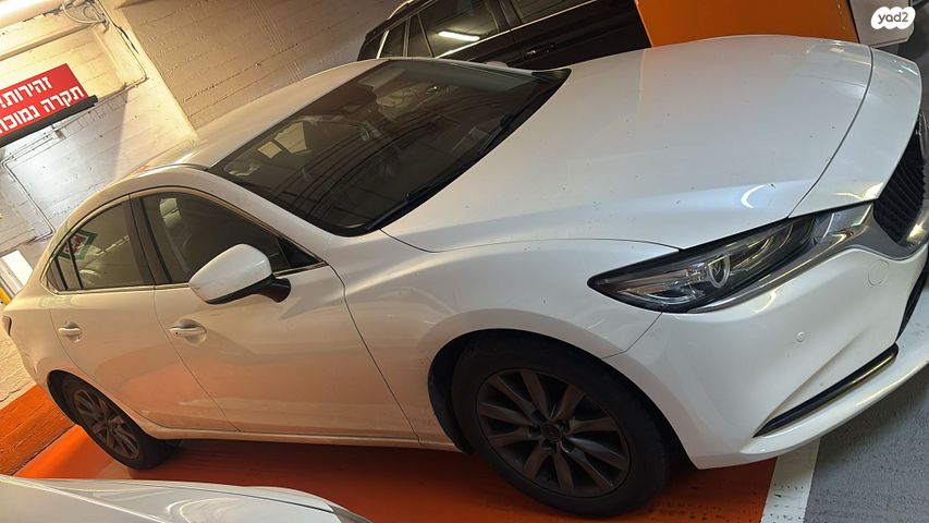 מודעת רכב מאזדה 6