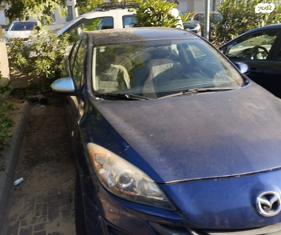 מודעת רכב מאזדה 3