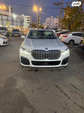 מודעת רכב ב מ וו סדרה 7