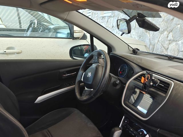 מודעת רכב סוזוקי קרוסאובר