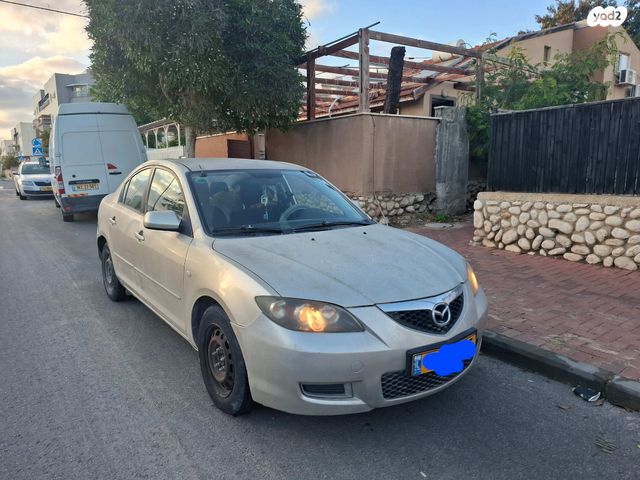 מאזדה 3