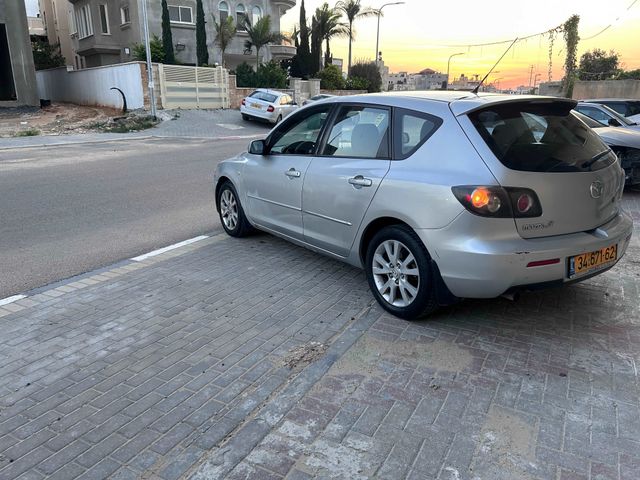 מאזדה 3