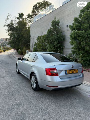 סקודה אוקטביה 