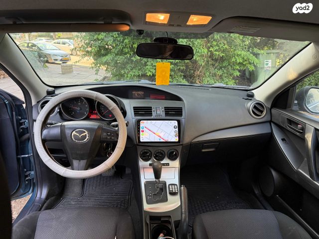 מודעת רכב מאזדה 3