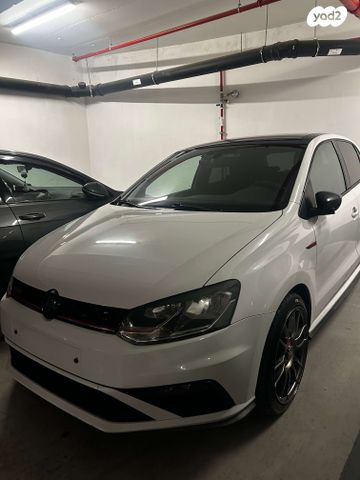 פולקסווגן פולו 