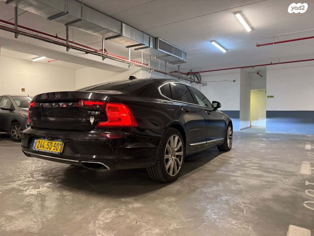 וולוו S90