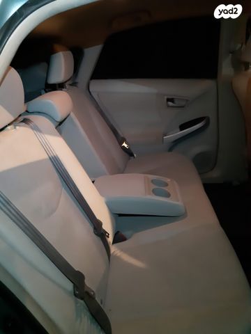 מודעת רכב טויוטה פריוס