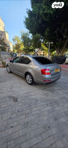 סקודה אוקטביה 