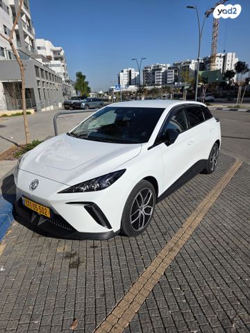 מודעת רכב אם ג'י MG4