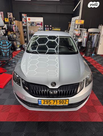 סקודה אוקטביה 