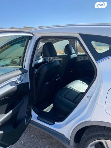 ג׳ילי Geometry C