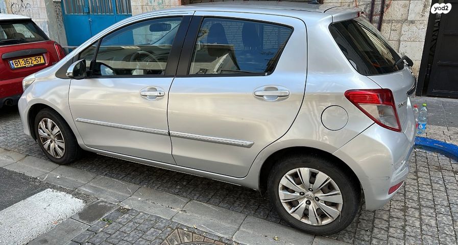 מודעת רכב טויוטה יאריס