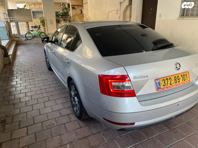 סקודה אוקטביה 