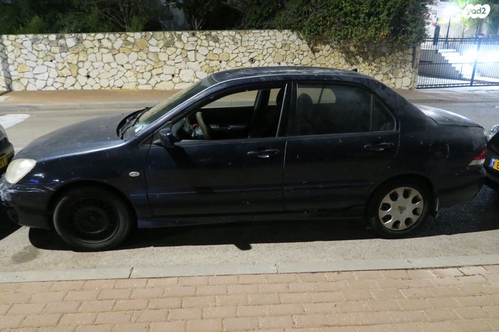 מודעת רכב מיצובישי לנסר