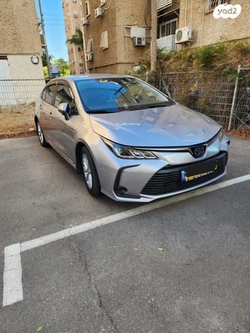 טויוטה קורולה