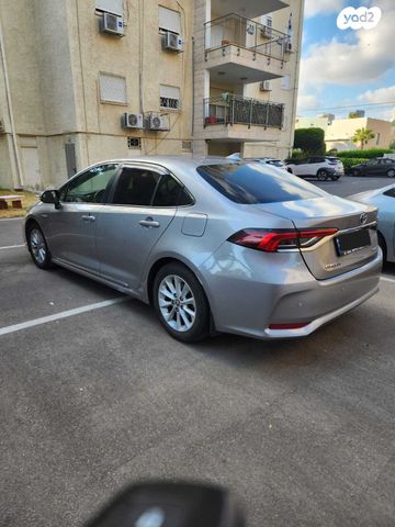 מודעת רכב טויוטה קורולה