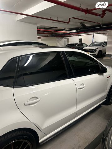 פולקסווגן פולו 