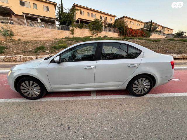 סקודה אוקטביה