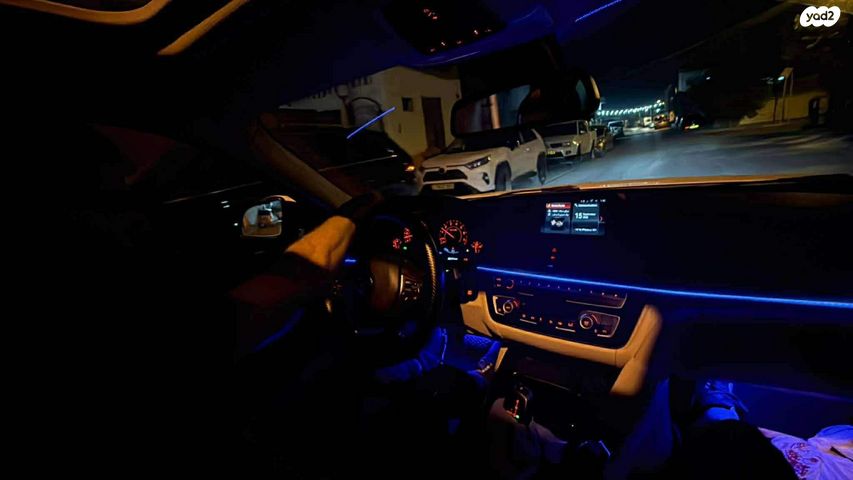 מודעת רכב ב מ וו סדרה 3