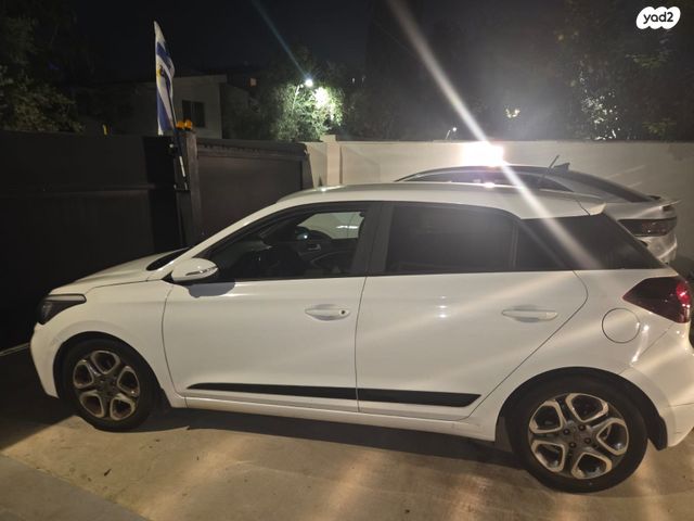 מודעת רכב יונדאי i20
