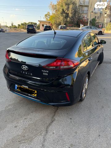 יונדאי איוניק