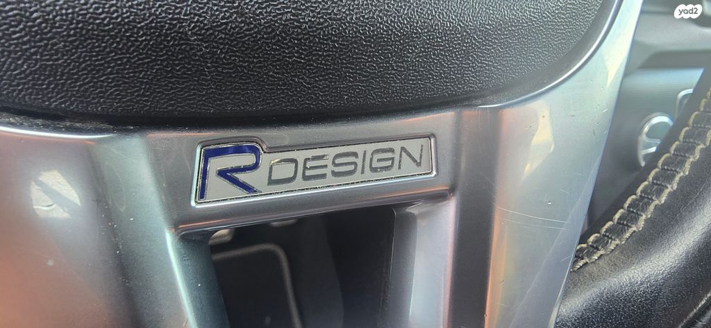 מודעת רכב וולוו V40