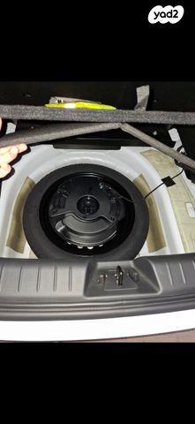 ג׳ילי Geometry C