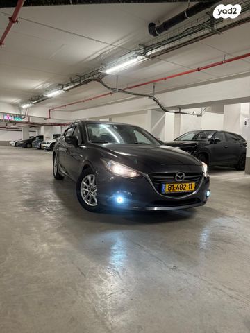 מודעת רכב מאזדה 3