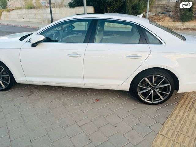 מודעת רכב אאודי A4