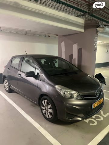 טויוטה יאריס