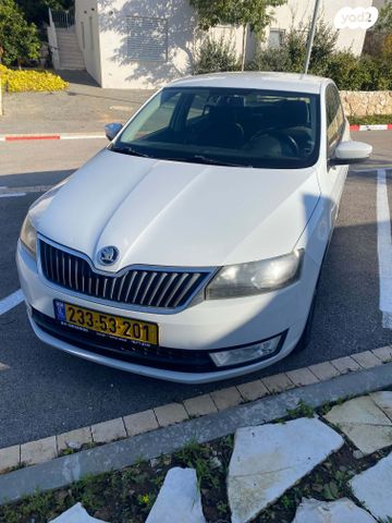 סקודה ראפיד