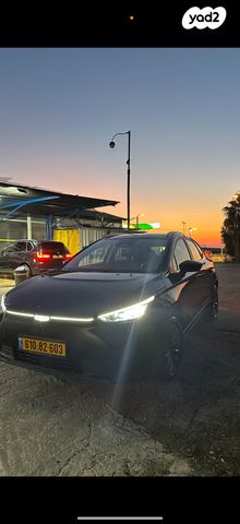 מודעת רכב ג׳ילי Geometry C