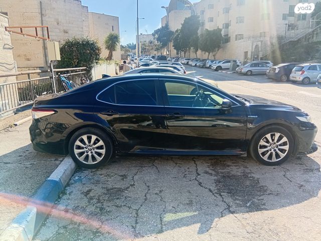 טויוטה קאמרי