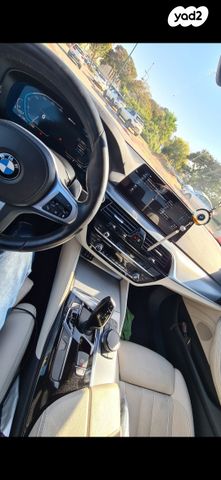 מודעת רכב ב מ וו סדרה 5